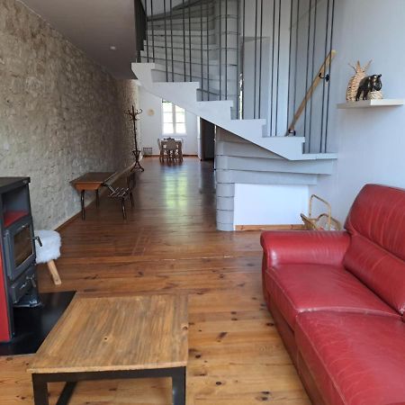 Maison De Charme Spacieuse, Terrasse Et Vue Sur La Place 蒙弗朗坎 外观 照片